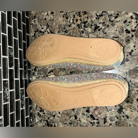 Women’s slippers - Picture 6 of 8